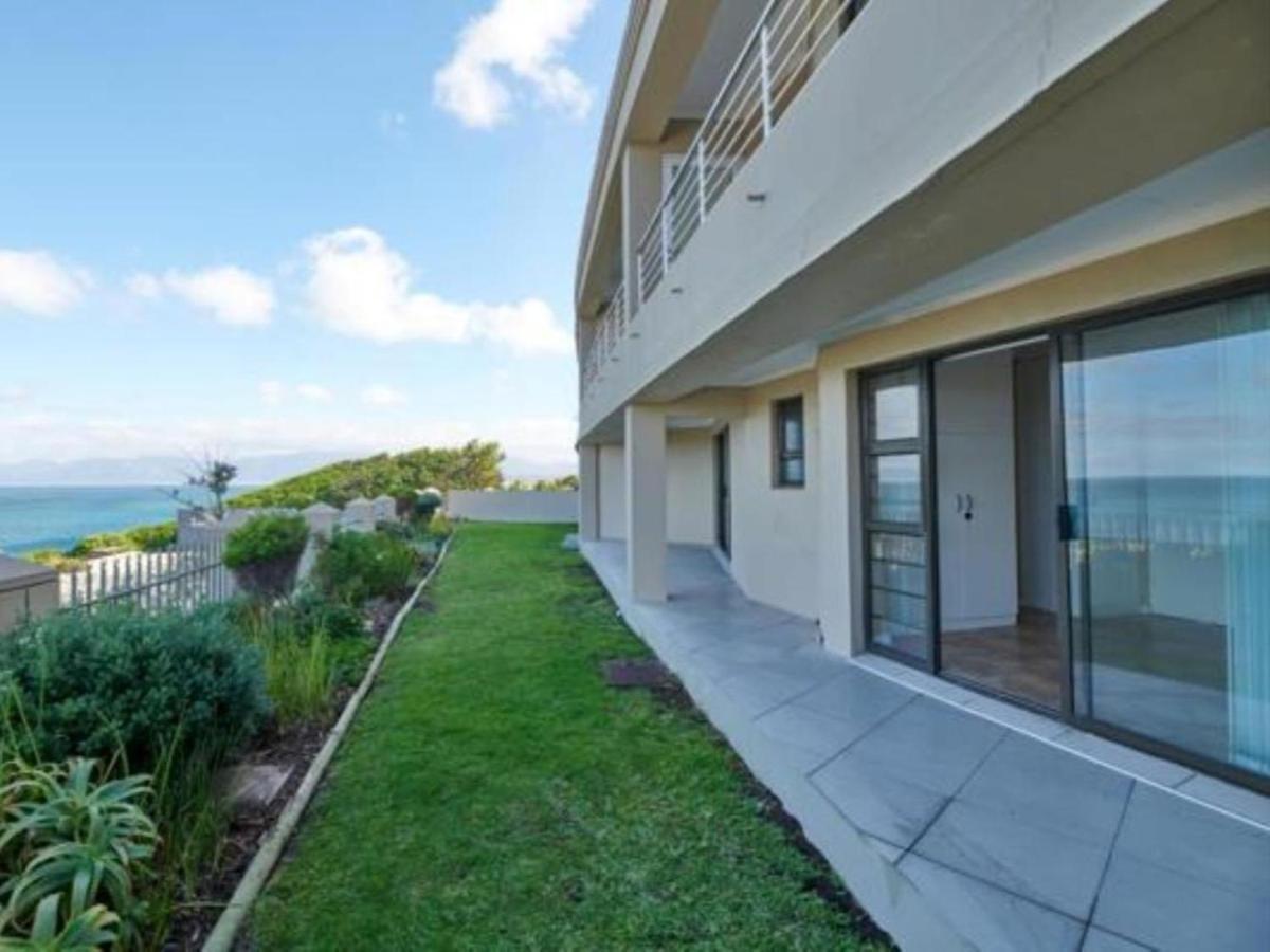 The View At Whale Cove De Kelders Apartment Luaran gambar