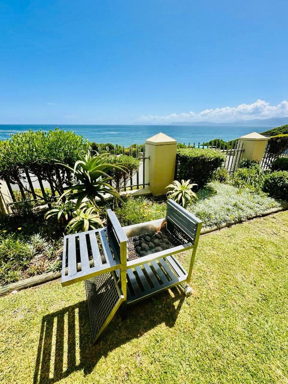 The View At Whale Cove De Kelders Apartment Luaran gambar